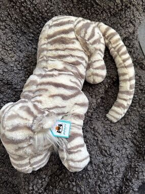 Jellycat | Large Sacha Snow Tiger | HTF | NWT | Rare & Retired | Pristine